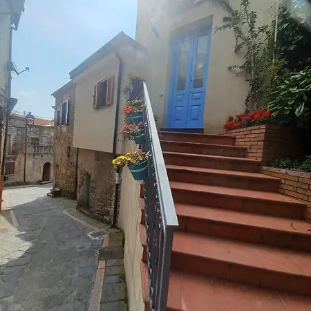 Dom wakacyjny Casa Da Nonna Rita Celso